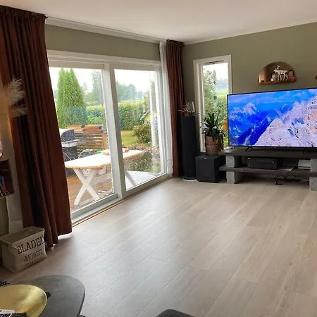 Hébergement de vacances Helt Hjem Med Stor Hage Og Boblebad. *
